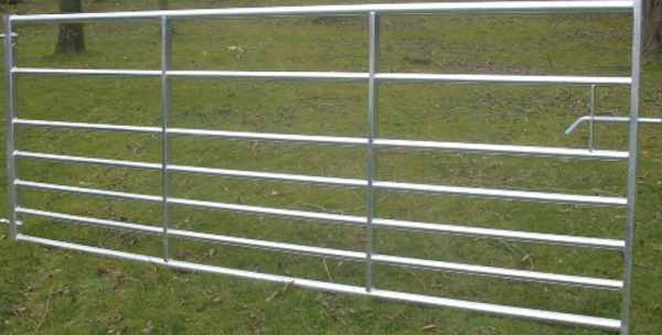 https://shared1.ad-lister.co.uk/UserImages/fe69cdba-7775-49d8-9369-9487d3d16c17/Img/00/century-gate.jpg