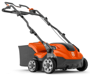 Husqvarna S 138i with Battery and Charger Scarifier