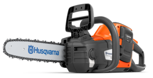 Husqvarna 225i Battery Chainsaw with battery and charger